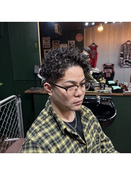 ゴートファミリー 川口(G.O.A.T FAMILY) フェード クルクルパーマ
