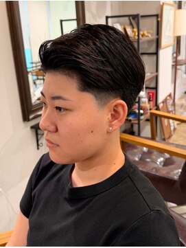 メゾンフォーメン 心斎橋店(Maison for men) サイドパート　七三オールバック　テーパーフェード