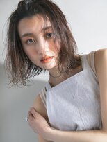 シー 岡崎(,SHE) ラフなウェットボブ