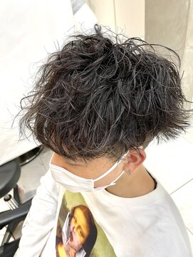 ワン 横浜(ONE005) ハイウェイト無造作パーマ