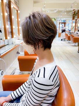 ネオリーブ クタ 町田店(Neolive kuta) 大人かわいいショート【町田、町田駅220811】