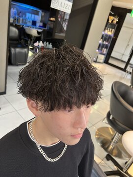 アイズ 海老名(AIZU) 緩め波巻きスパイラルパーマ　ソフトツイストツイストスパイラル