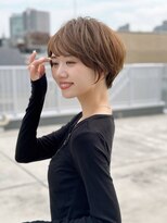 アンド ストーリーズ(&STORIES)&nbsp;前髪あり耳掛け丸みくびれショートボブ20代30代40代50代(蘭)