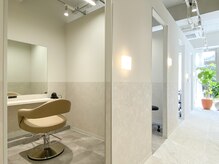 サロウィン 那覇店(SALOWIN)の雰囲気（全席半個室/個室空間になります 髪質改善/ブリーチ/パーマ）