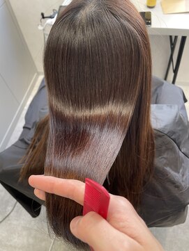 レーヴバイキートス(REVE by kiitos) 【艶髪髪質改善改善ストレート】