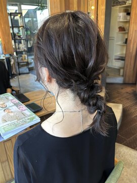 ヘアラウンジ アングゥ(hair lounge ungu) ローポニーヘア
