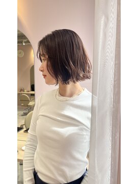 フィーカ(fika) ゆるふわボブ×シアーベージュカラー