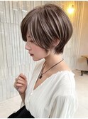 カット/ホワイトグレージュ/レイヤーカット/チェリーブラウン