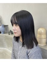 シアン(cyan) 黒髪ストレート