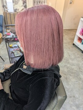 ヘアスタジオニコ(hair studio nico...) ホワイトピンク