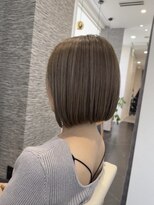 アオ(Ao)&nbsp;アッシュグレージュ ミニボブ 髪質改善カット