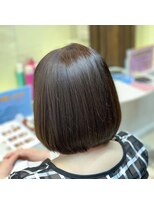 クオリス 上板橋店(QUALIS)&nbsp;ベージュカラーツヤ髪/艶カラー/大人女性重めおかっぱストレート