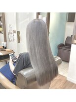 ヘアーアンドネイル ピーファイブ(hair&nail P five)&nbsp;シルバーカラー#ロング