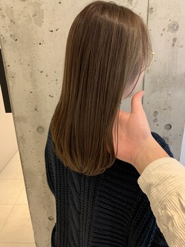 ループス(Roops) 透明感たっぷりの♪ショコラアッシュヘルシースタイル　見良津