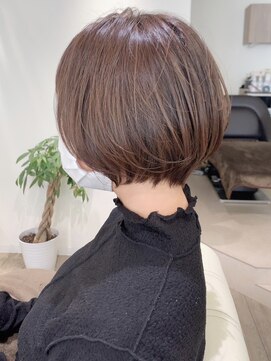 アイ(I.) 【 Ｉ. 】30代40代におすすめハイライトショート　川口