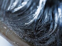 2.炭酸水で髪がサラサラに♪