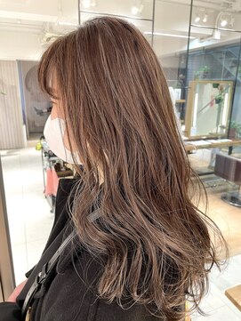 ケンジ 横浜(KENJE) さとうあやか/#ハイライト#ナチュラルハイライト#ベージュ