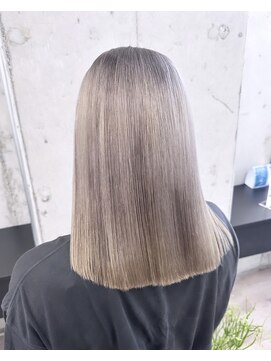 モアナバイヘッドライト 小田原店(Moana by HEADLIGHT) Moana【小田原】#ケアブリーチ#ダブルカラー#ミルクティー