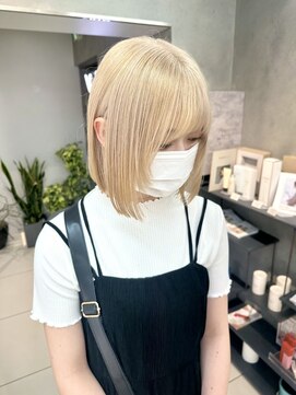 レア 渋谷(Le'a) ブロンド/ボブ/抜きっぱなし/まとまるボブ/ブリーチ