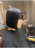 艶々暗髪ボブ