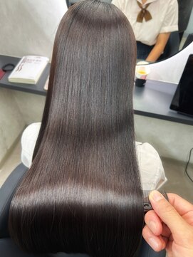 ユニー(uniii) 美髪縮毛矯正×重めロング☆uniii新宿