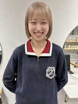 ラミエバイメルト 下北沢(lamie by melt)&nbsp;ワイドバングプツッとミニボブホワイトベージュ艶感ケアブリーチ