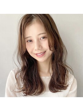 レア 表参道(L'ea) 大人ガーリーダークアッシュミディアムレイヤー似合わせカット