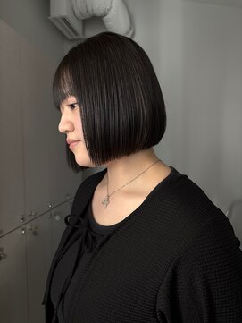 イリ(iLi) 【iLi×Ryong】切りっぱなしボブ/ボブカット