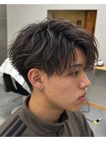 ノーマ(no-ma)&nbsp;【センターパート】直毛・毛流れが出にくい方に