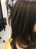 ビューティーサロン ビヴィ(Beauty Salon Bivi) レイヤースタイル イルミナカラー