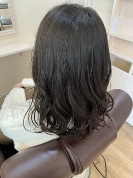 リミックス(Remix) ブリーチなしグレージュカラー　@30代40代50代/鈴鹿