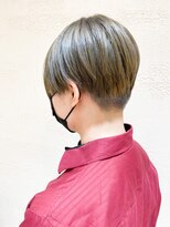 【morio】札幌ショート　刈り上げ女子　ハンサムショート