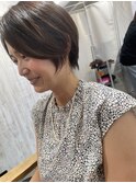 ペールベージュセクションカラーグラデーションカラー外ハネボブ