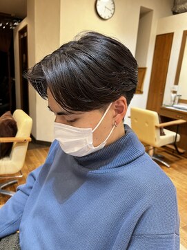 エクリ 麻布十番(equri) 自然な毛流れパーマセンターパート