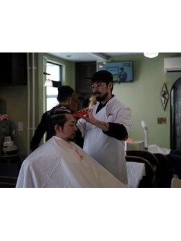 Barberの醍醐味が味わえると評判の"味が出るシェービング"。男としての格を上げてくれる道内人気店。