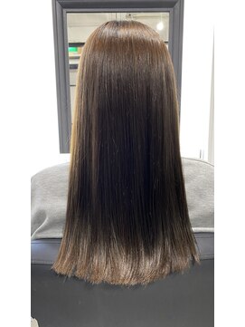 ウィスク(whisk) サラツヤロング　［新座・志木］