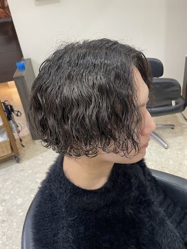 ブランシェ 西松山店 センターパート×波巻きパーマ