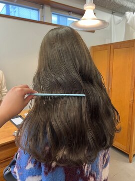 ニール 名古屋 伏見 丸の内(NEELU) 【Neelu_scuro_conoka】ハーフブリーチ透明感オリーブ