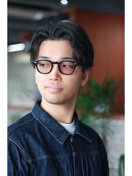 ゴーグッド(GO GOOD.) 【えいじ】センターパート×マッシュ×ソフトツイスパ