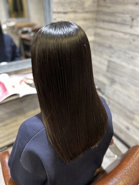 エスト(est) 暗髪ストレート　M3Dカラートリートメント