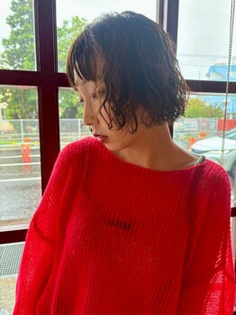 イル(ill)の写真/ゆるめニュアンス~リッジのあるくるくるパーマまで。幅広いデザインで貴方に似合うパーマstyleを楽しめる！