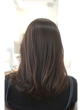 キキコウベ(kiki-kobe) 【３０代】カット＋イノアオイルカラー