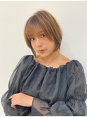 明るめブラウンくびれショートヘア
