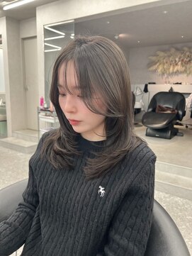 ロール 博多(Role) レイヤーカット/髪質改善/ミディアム/透明感/ミディアムレイヤー