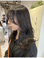 リタ(rita.) 小辻 インナーカラー×グレージュ くびれヘア