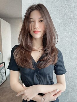 クプラ(Qpula) 【qpula 城慎太郎】ロングレイヤーカット＋スモーキーベージュ