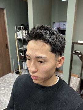 スタンドバーバー 柏(STAND BARBER) MEN’S HAIR/波巻きツイストスパイラル/リバースセンターパート