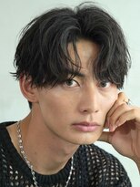 レタッチバイフィフス(RETOUCH by fifth)&nbsp;センターパートニュアンスパーマシャドウパーマフェザーパーマ