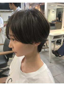 ペネロープ(Penelope) ミニマムショート　くびれショート 　オリーブグレージュ　YACHI