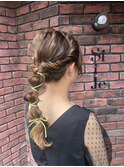 ロングへアパーティーアレンジ
